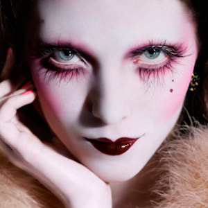 Get 20% Off Illamasqua!